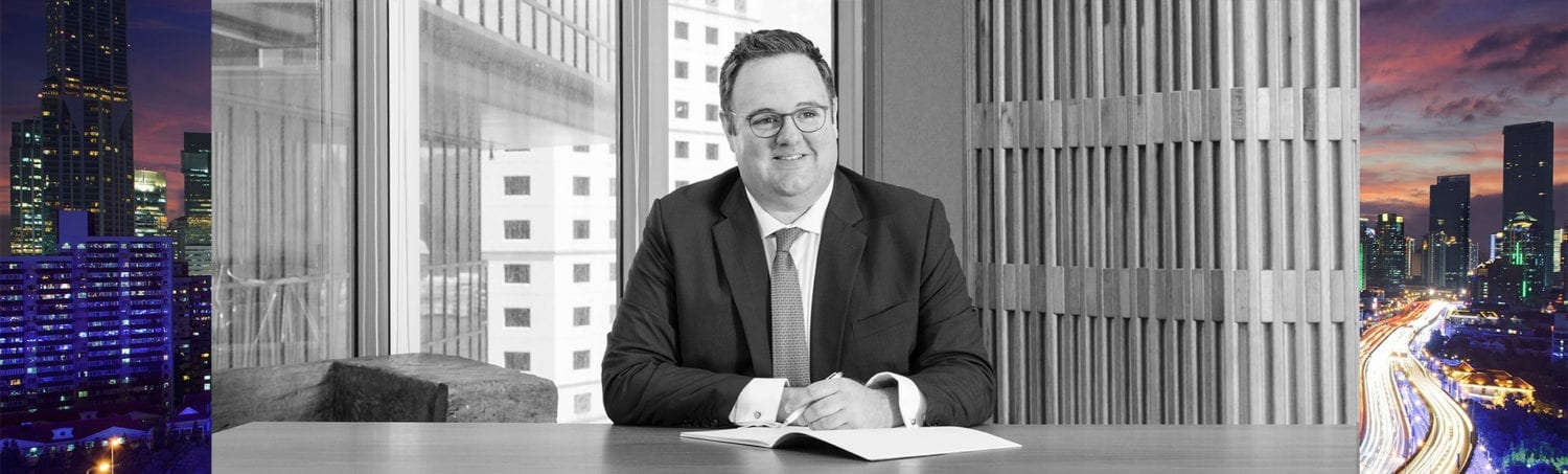 Kevin Warburton - Arbitration Partner - focusing on international, cross-border and domestic arbitrations.